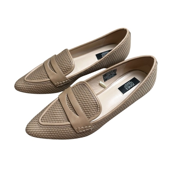Jones New York Signature Women’s 7.5 Tan Qenall Pointed Toe Slip On Flats - Picture 2 of 13